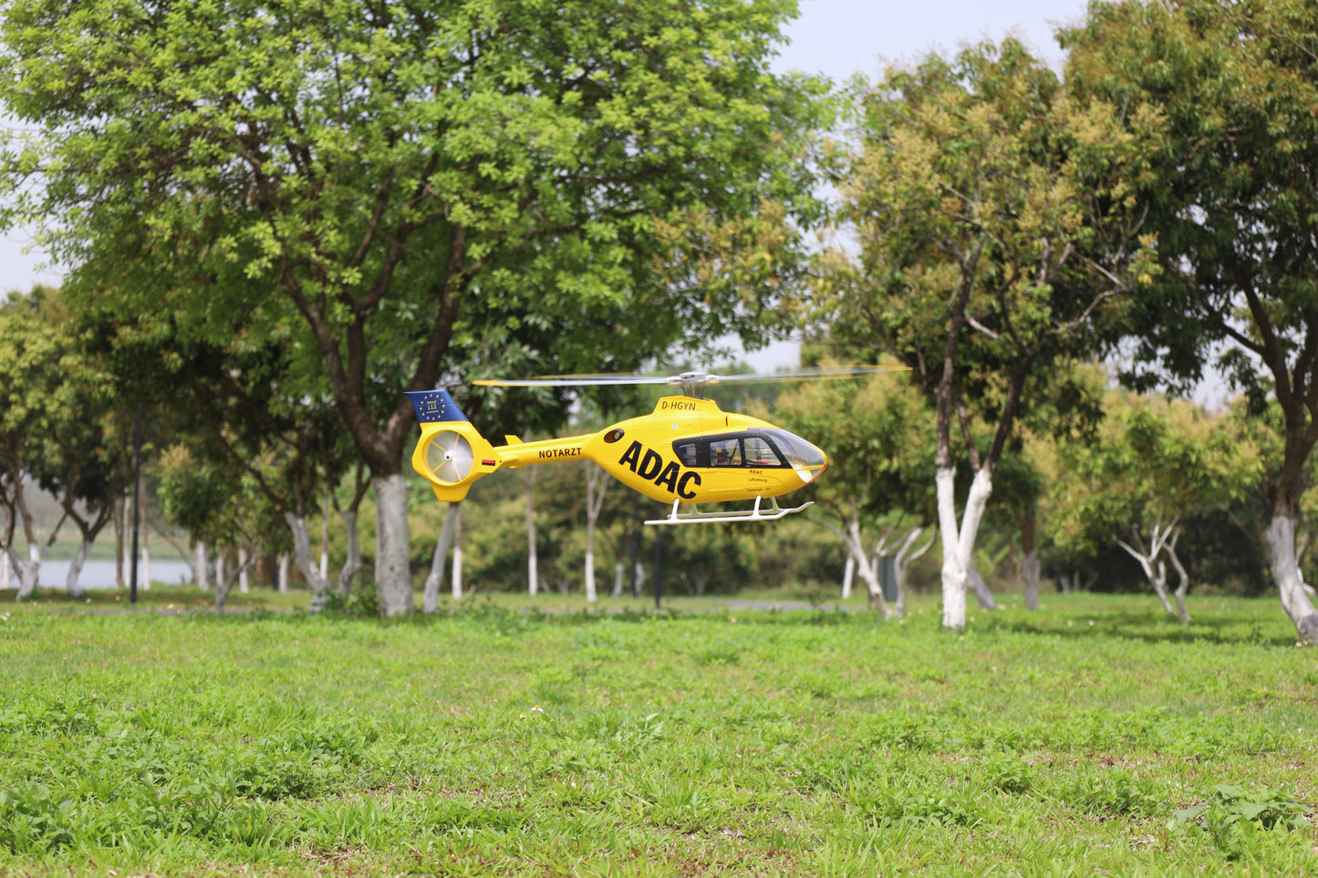 FlyWing EC-135 6CH M10 GPS 3D Hovering Aircraft Auto Return RC RTF Helicopter image 4