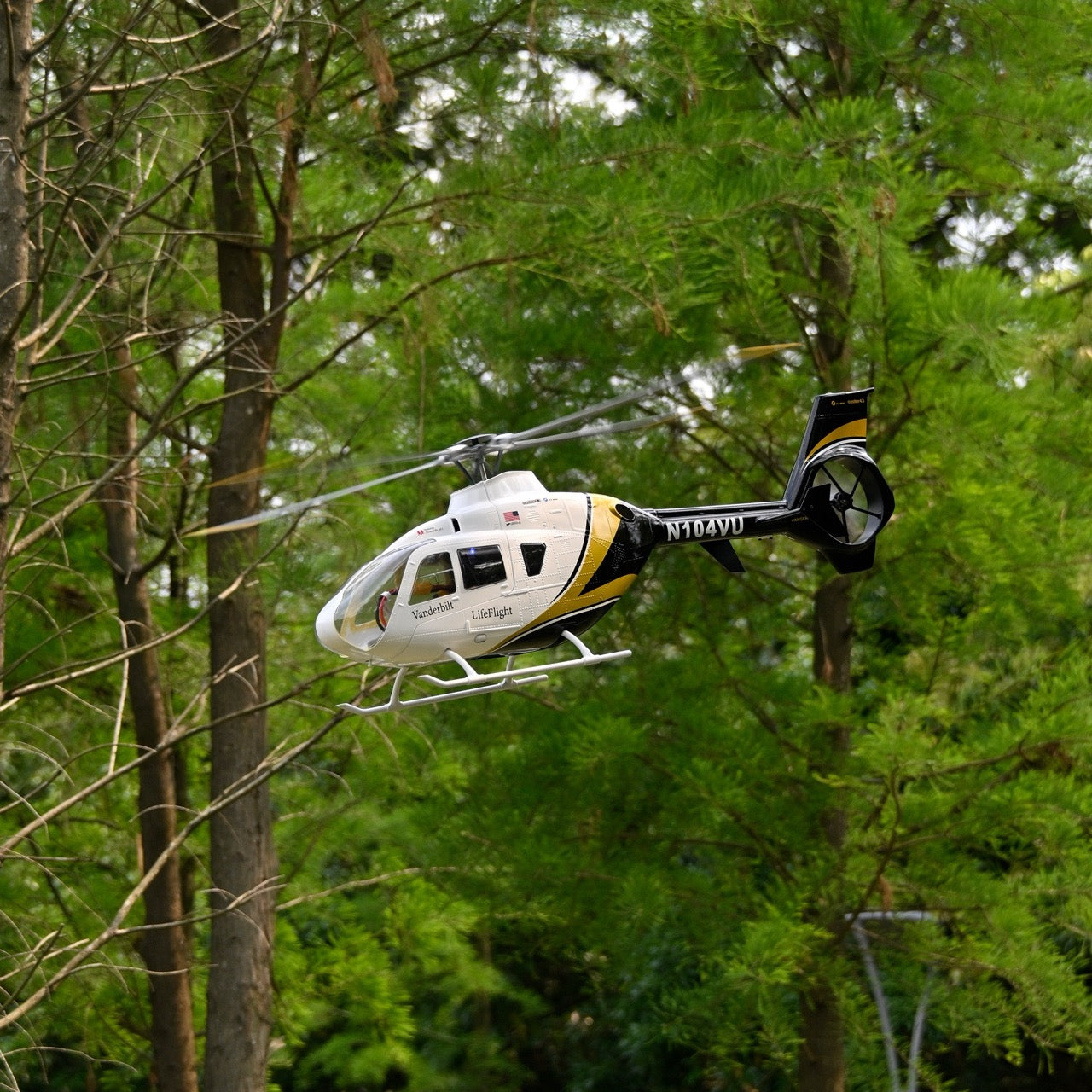 Flywing EC-135 LF 470 ACE GPS/ATT Scale RC Helicopter (RTF)