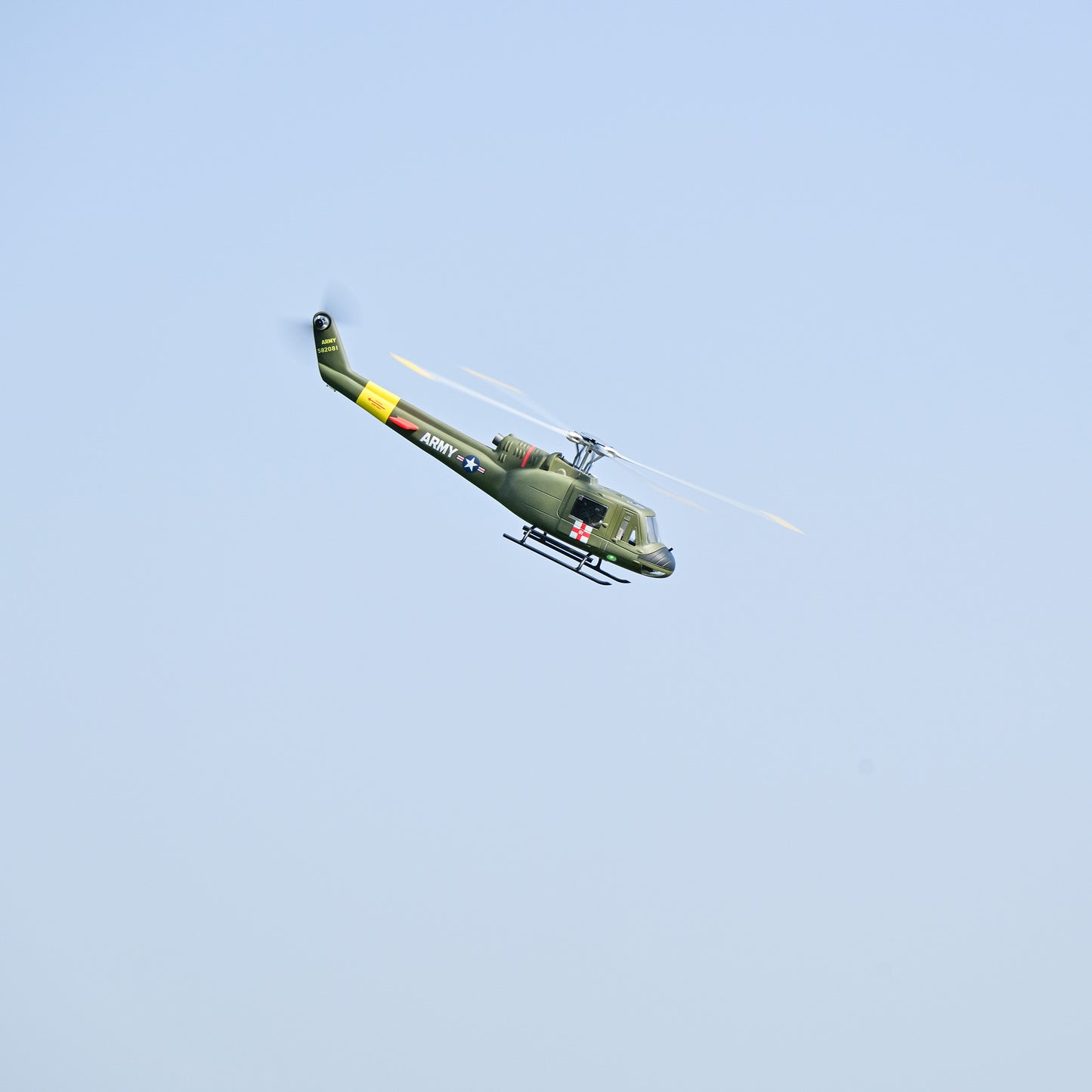 Flywing UH-1 V4 470 ACE GPS/ATT Scale RC Helicopter (RTF)