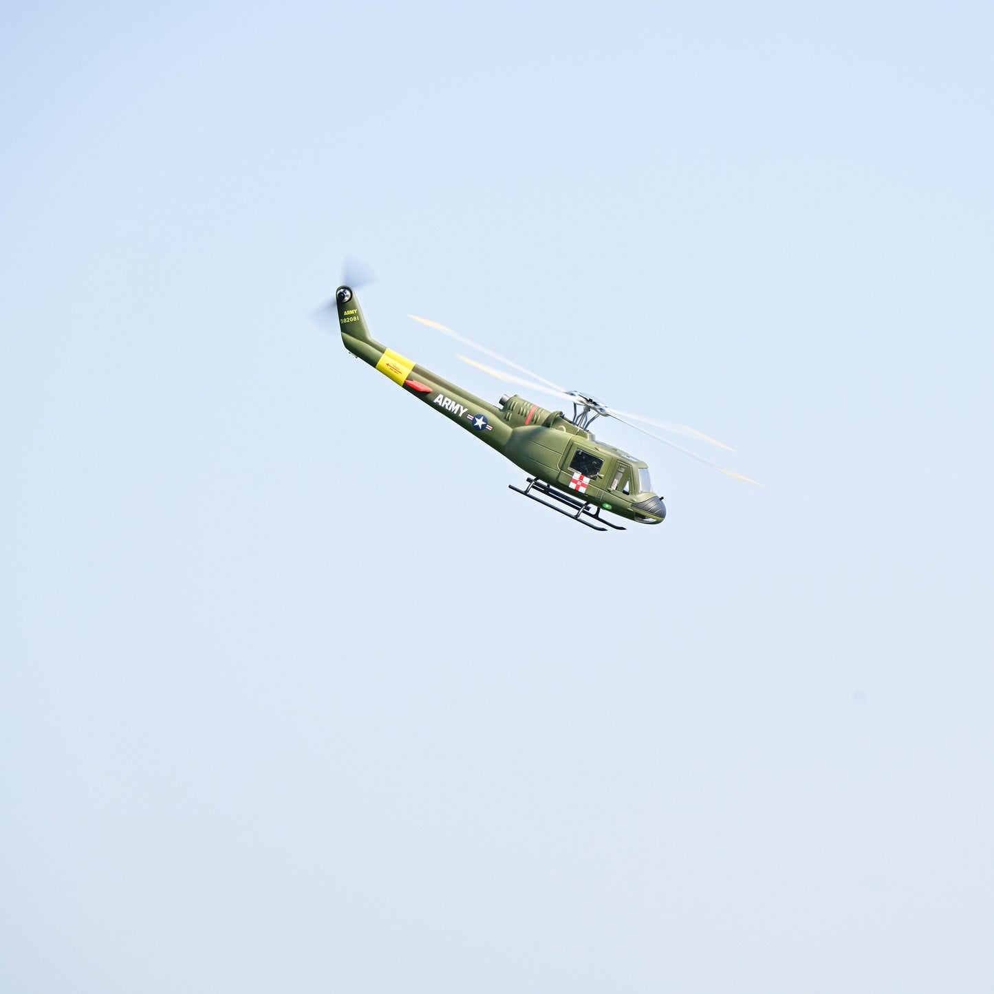 Flywing UH-1 V4 470 ACE GPS/ATT Scale RC Helicopter (RTF)